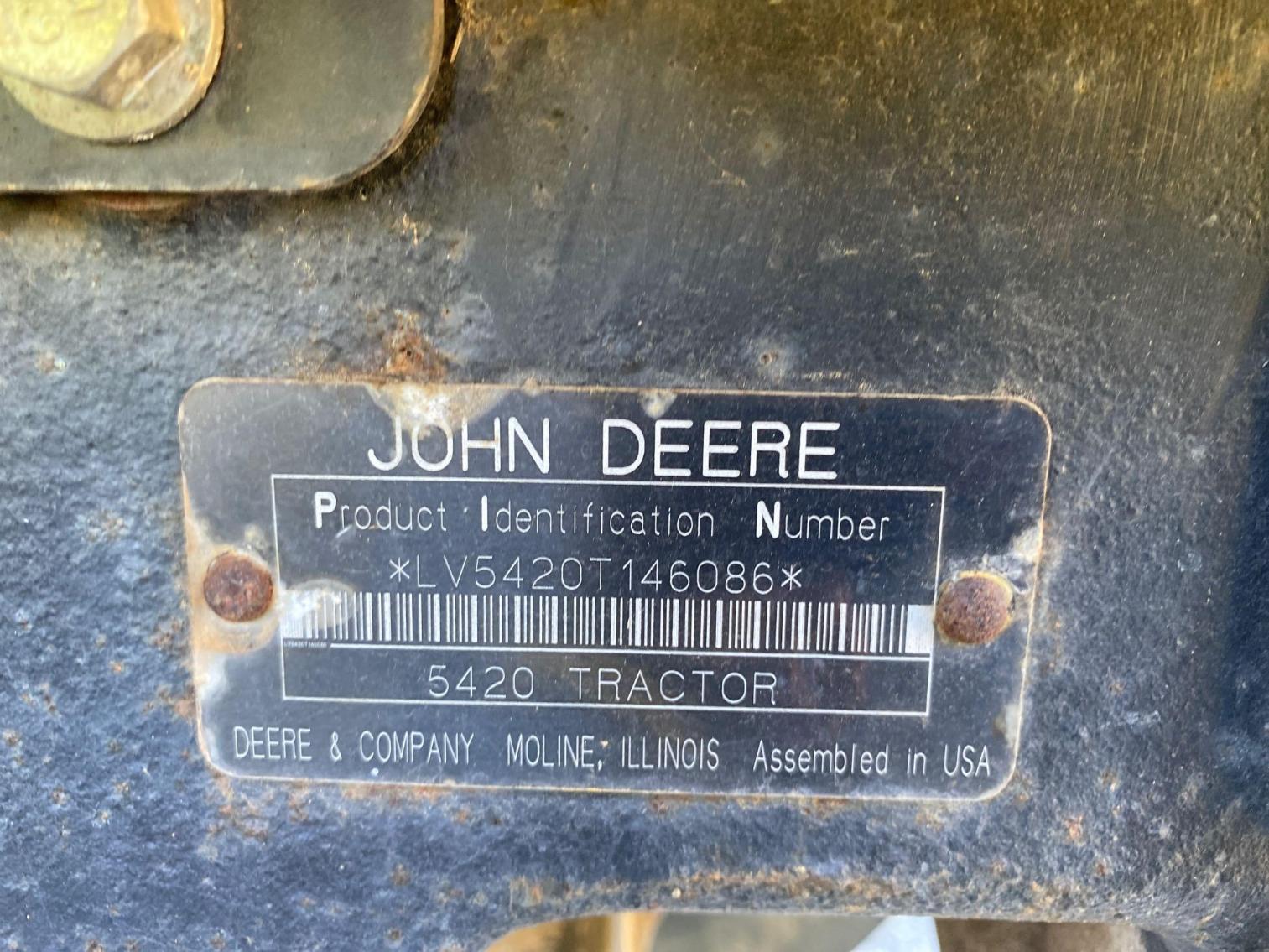Image for John Deere 5420 Tractor Product ID:  LV5420T146086