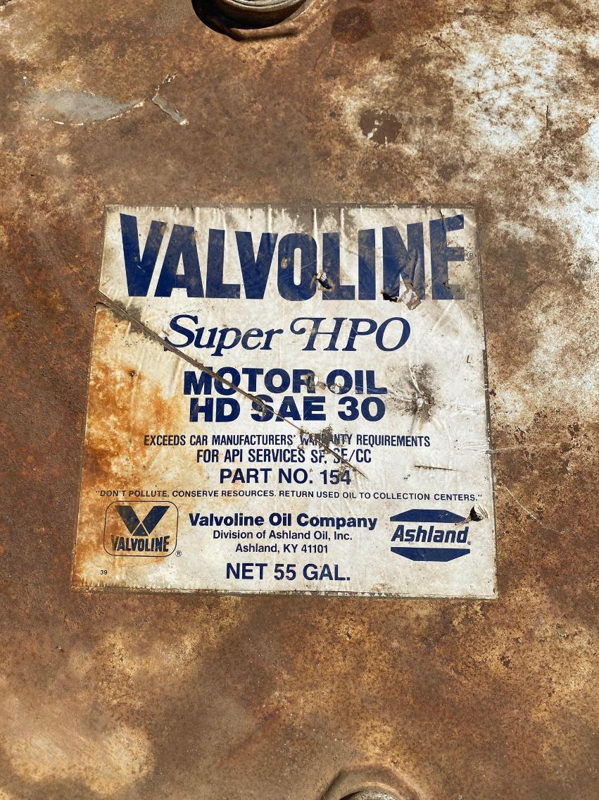 Image for 55 Gallon Drum of 30 Weight Valvoline Oil