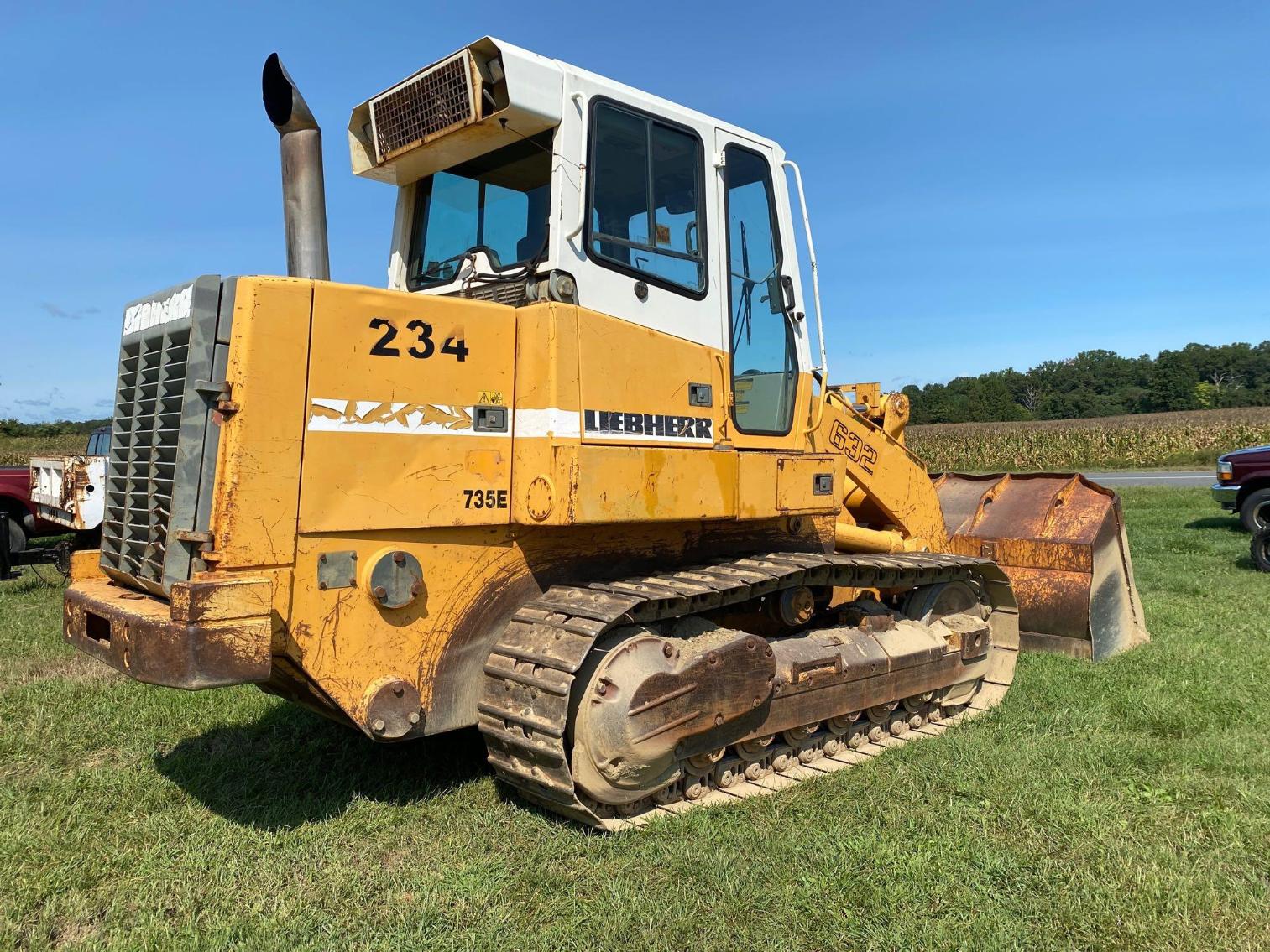 Image for 2000 Liebherr 632 Track Loader, Cab W Heat and A/C, Joystick Control, 9900Hrs