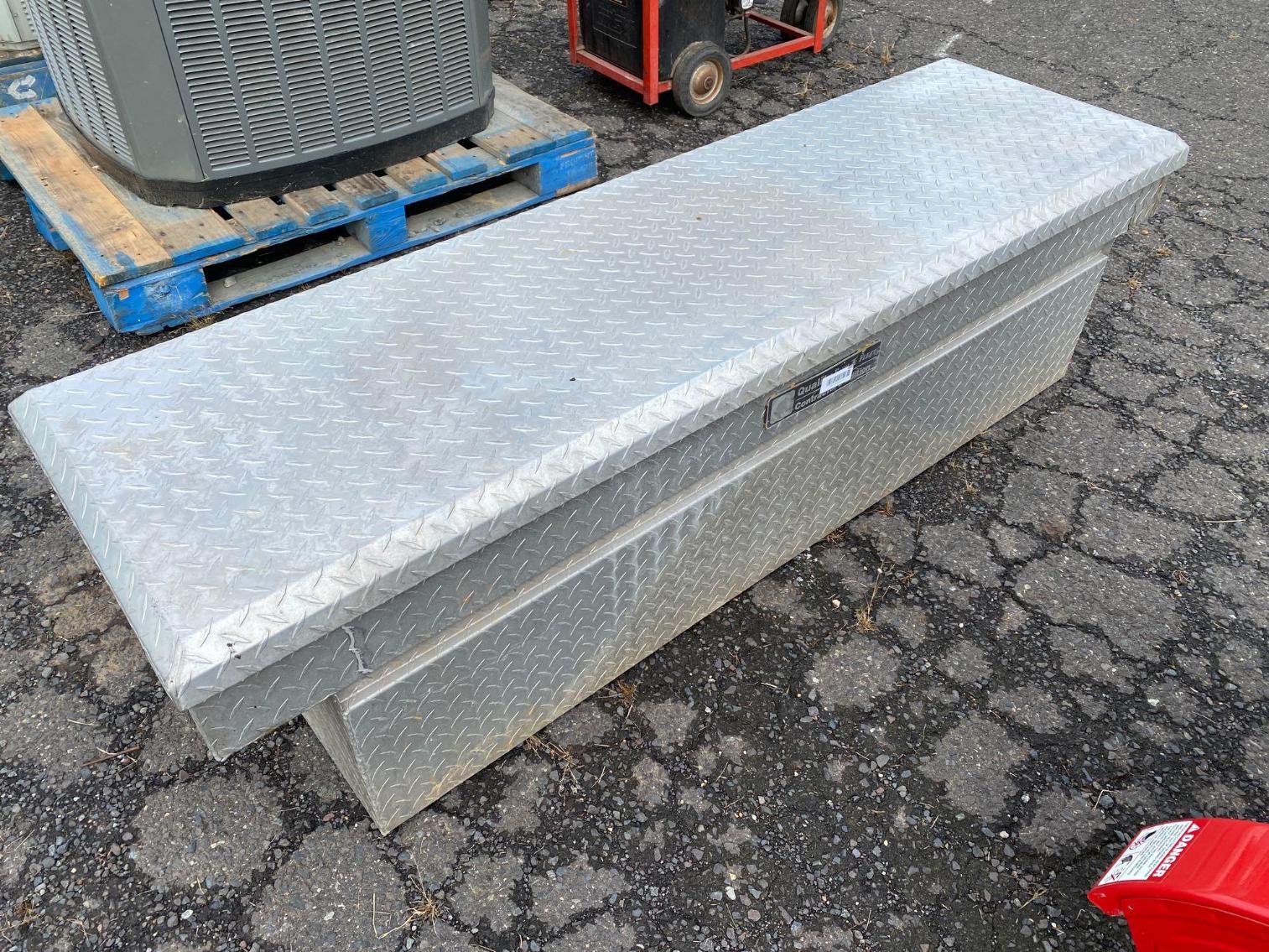 Image for Diamond Plate Truck Tool Box w/Key in side
