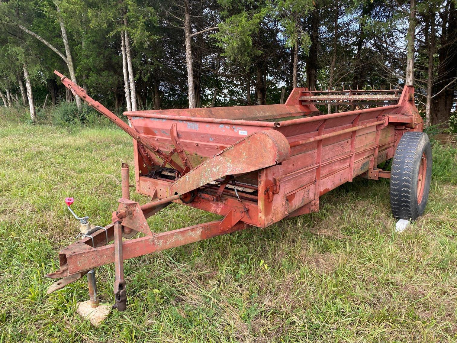 Image for International Manure Spreader w/ Extra Parts 