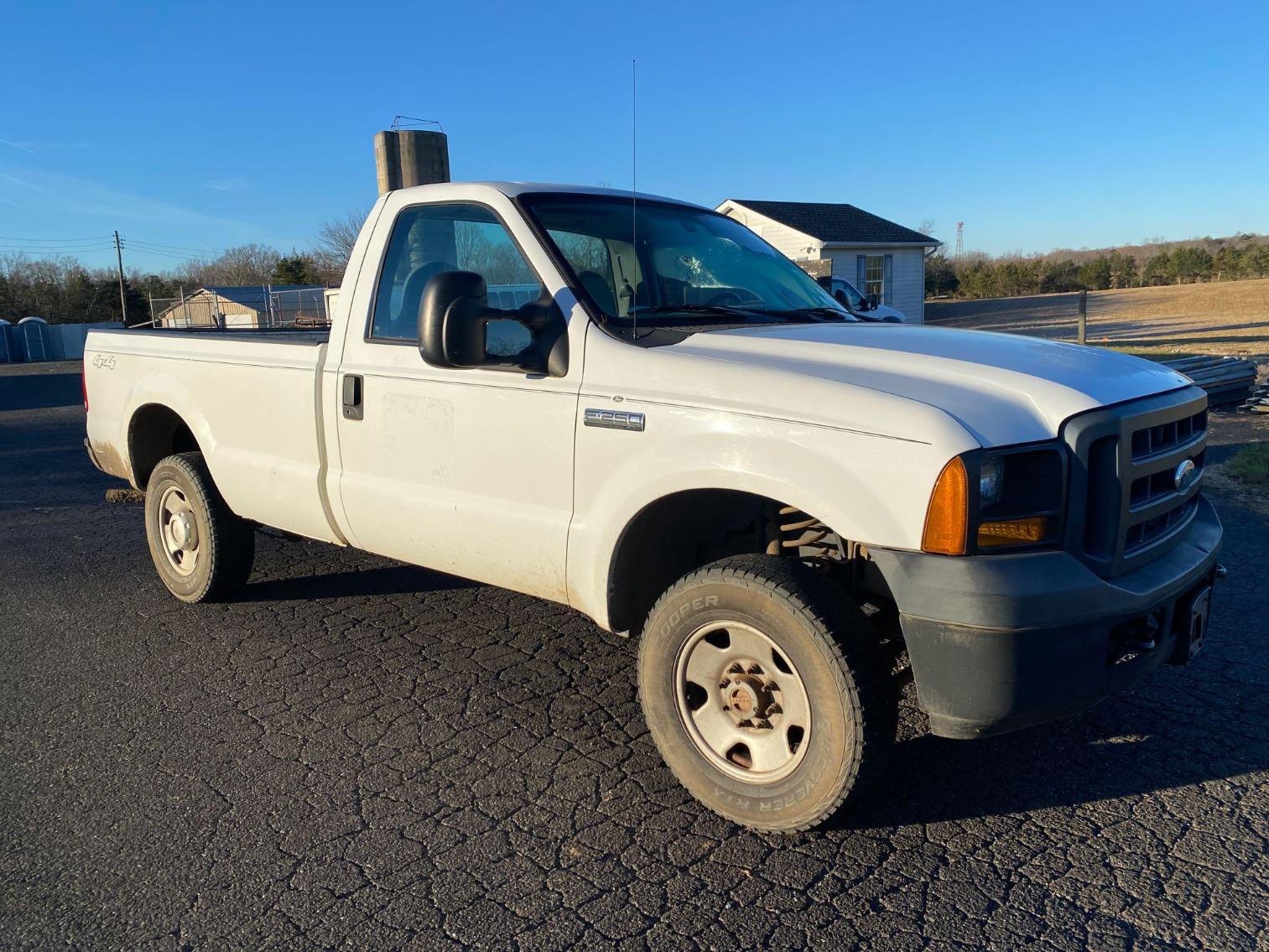 Image for 2006 Ford F-250, 5.4L, 4WD,LOW MILES!