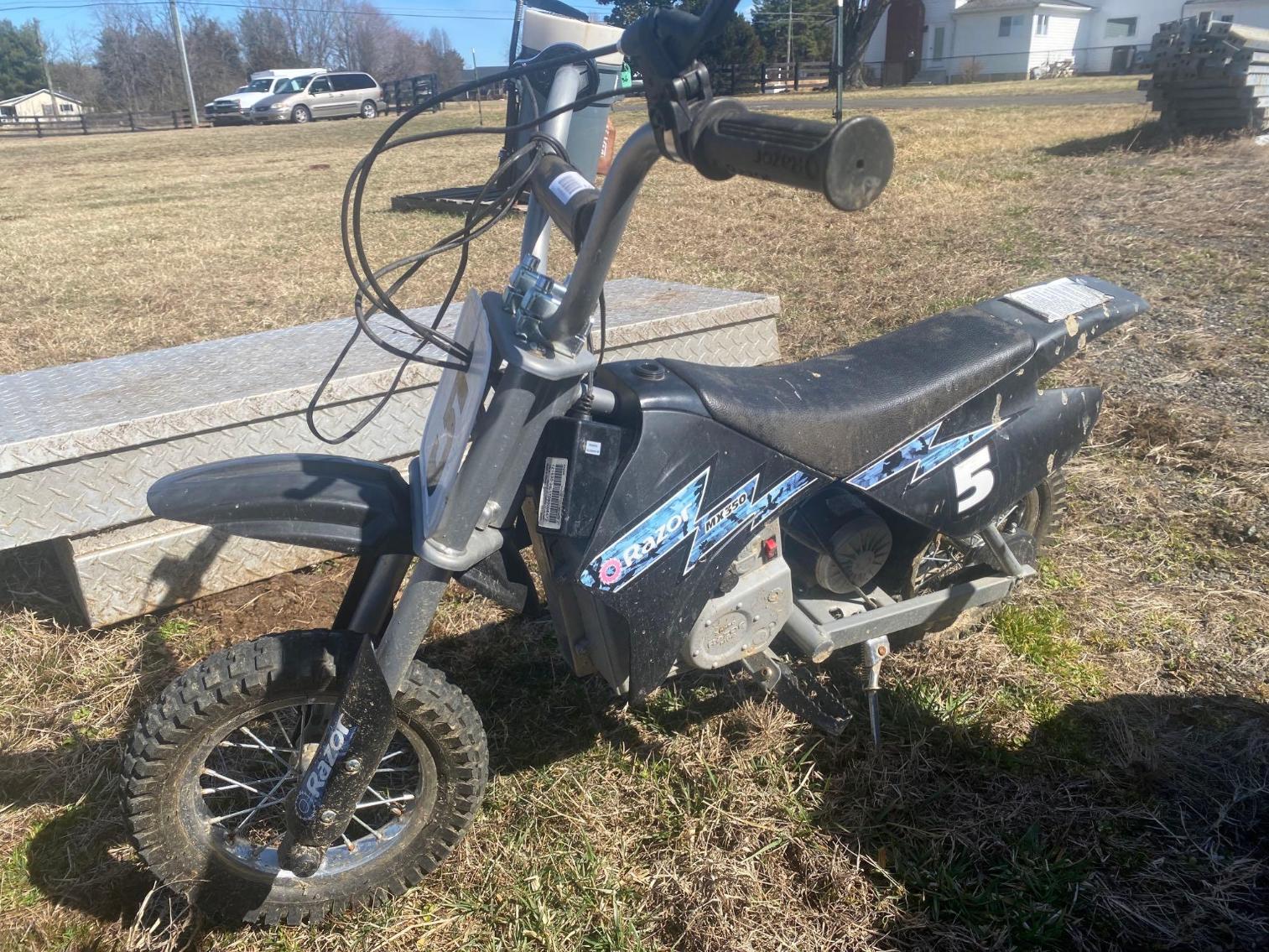 Image for Youth Razor Electric Dirt Bike, Per Seller Runs, With Charger 