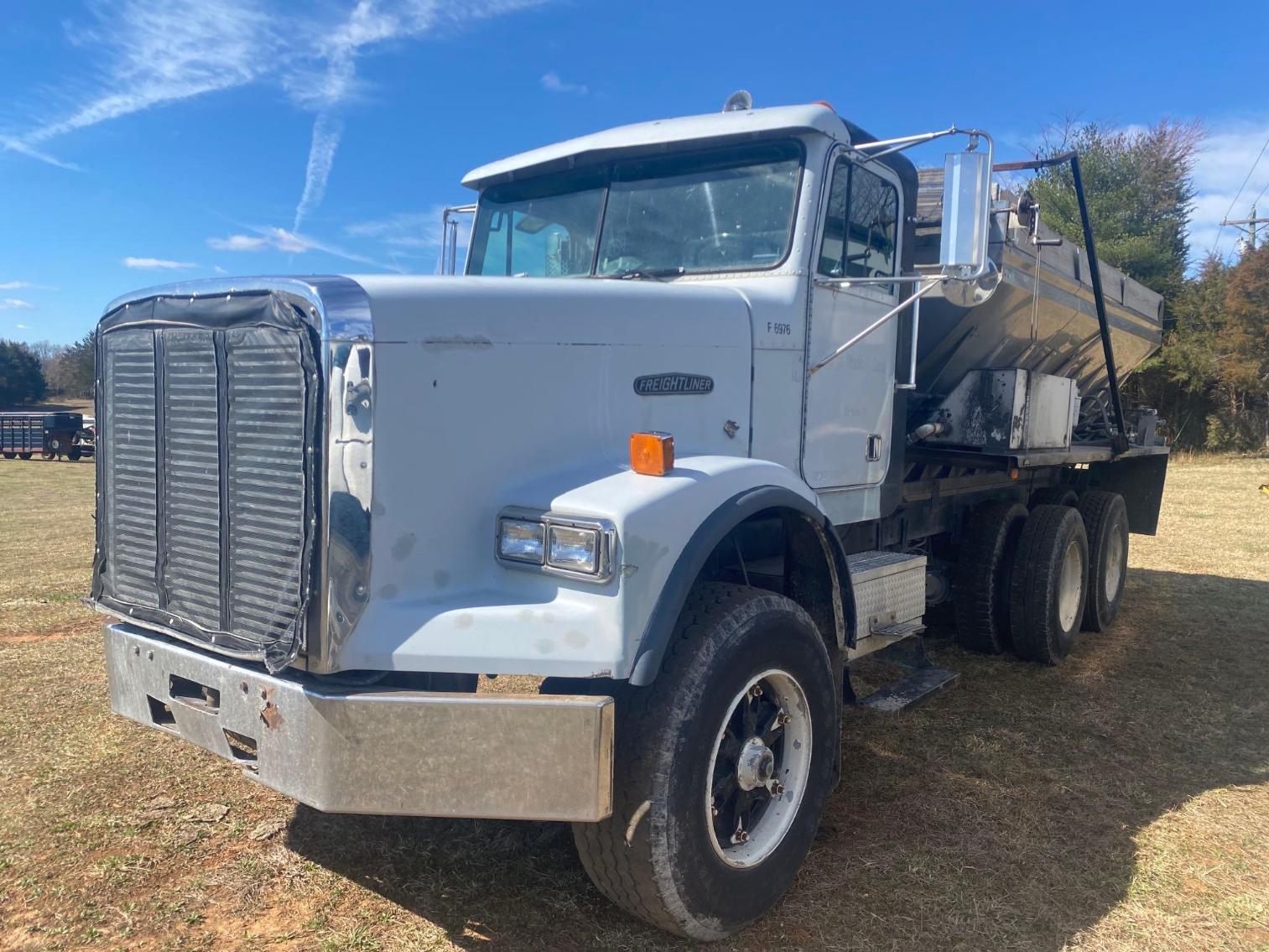 Image for 1991 Freightliner FLD120SD Truck, VIN # 1FVXFWY90MH386286 Mileage:  310,987