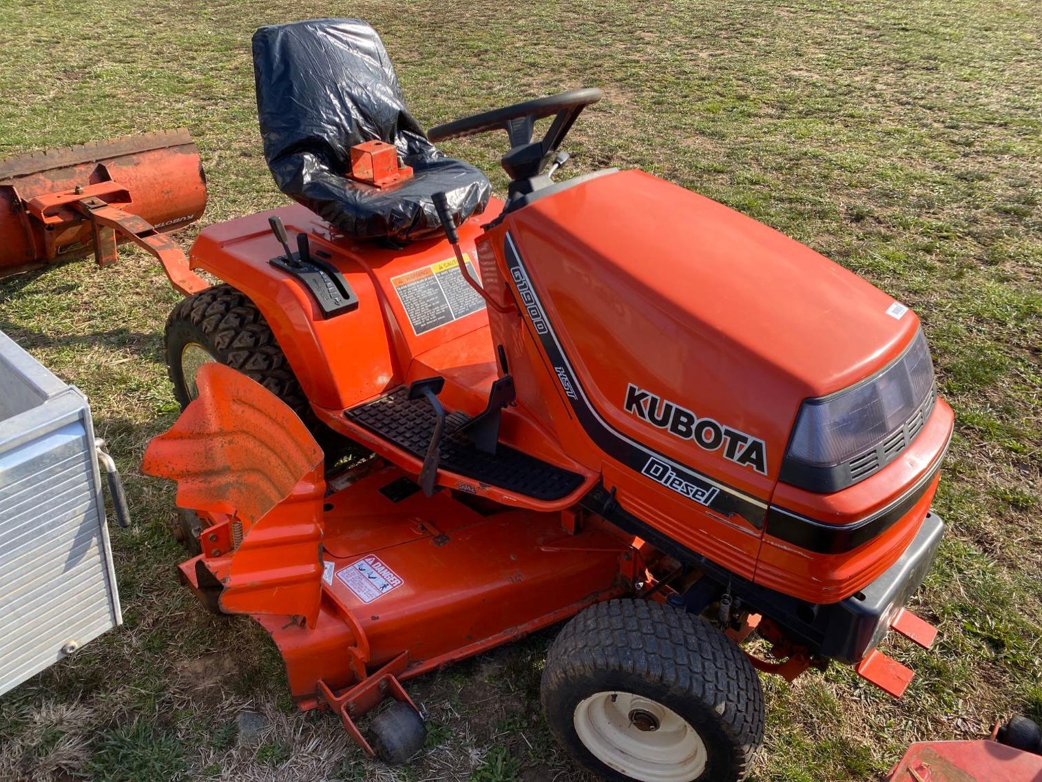 Image for Kubota G1900 Lawn Tractor w/Plow, Diesel & Hydrostatic w/Mower Deck Hours: 425