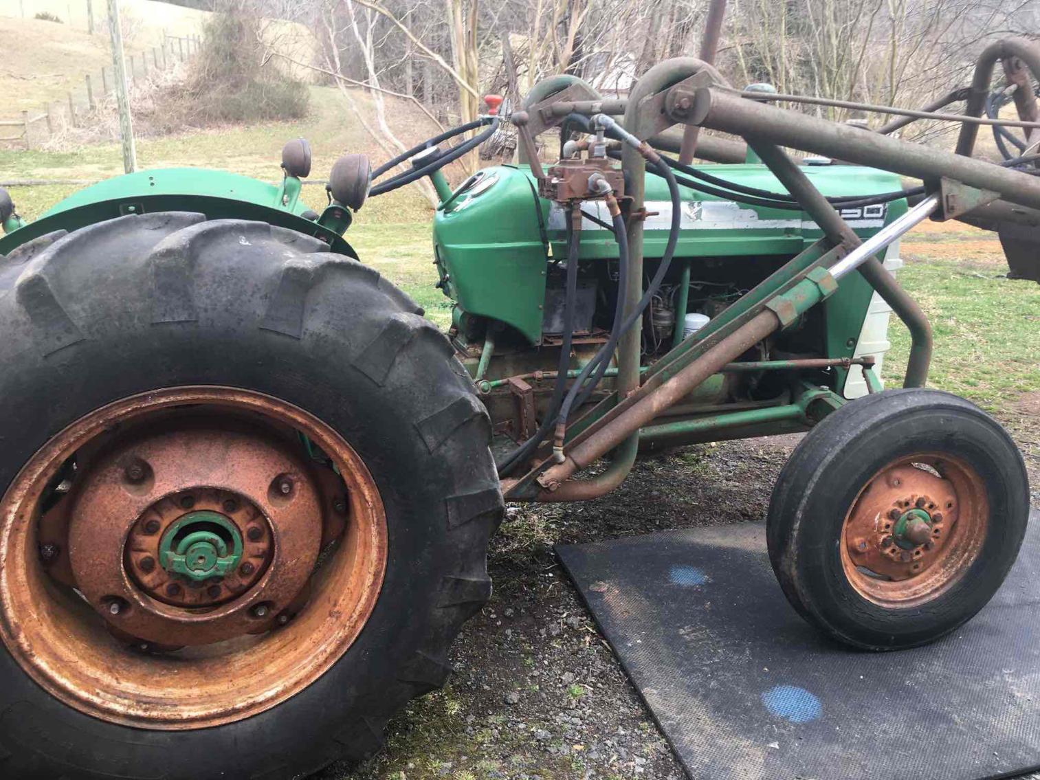 Image for 1958 Oliver 550 Tractor w/Loader, Gas, Runs out well per Seller. w/Set of Rear Tire Chains