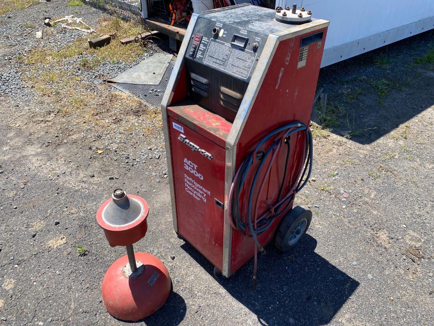 Image for Snap On ACT 3000 Refrigerant Machine, Vintage Wheel-O-Matic Counter Balancer