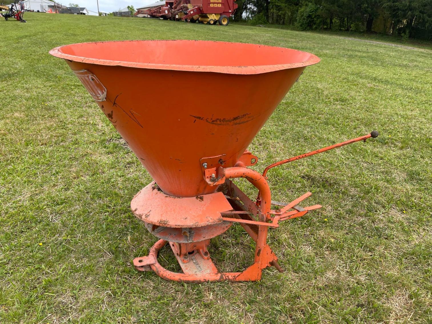 Image for Baltic 3Pt Hitch Spreader- adjustments need work, no PTO