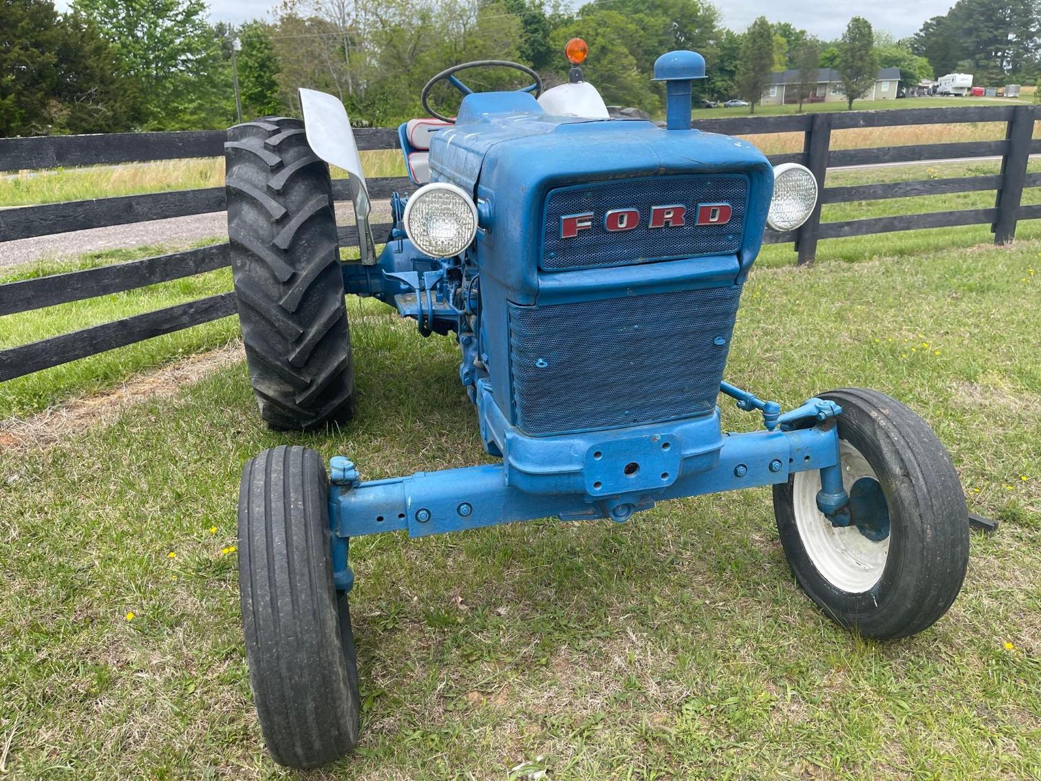Image for 1975 Ford 4000, per seller- runs well, hour meter stopped working 2 years ago showing 1435