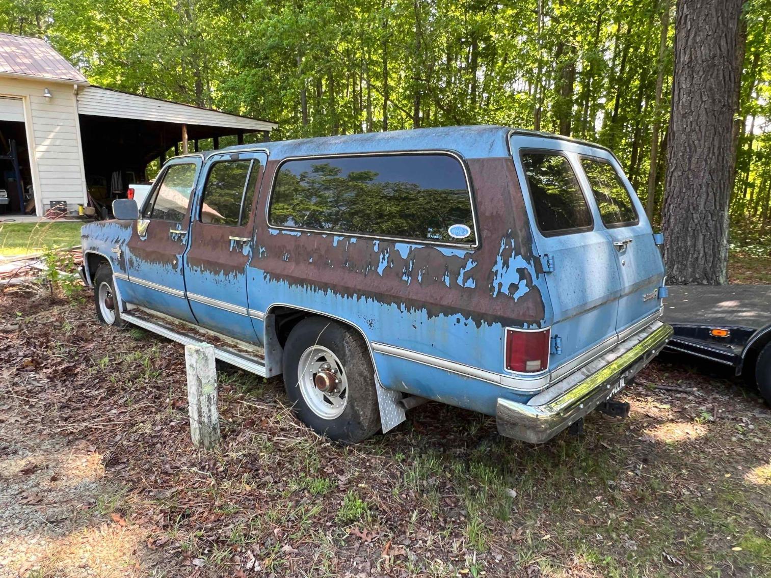Image for 1986 Chevrolet Suburban (MPV), VIN # 1G8GC26WXGF208305 Mileage Showing: 25,289 nw/Title 