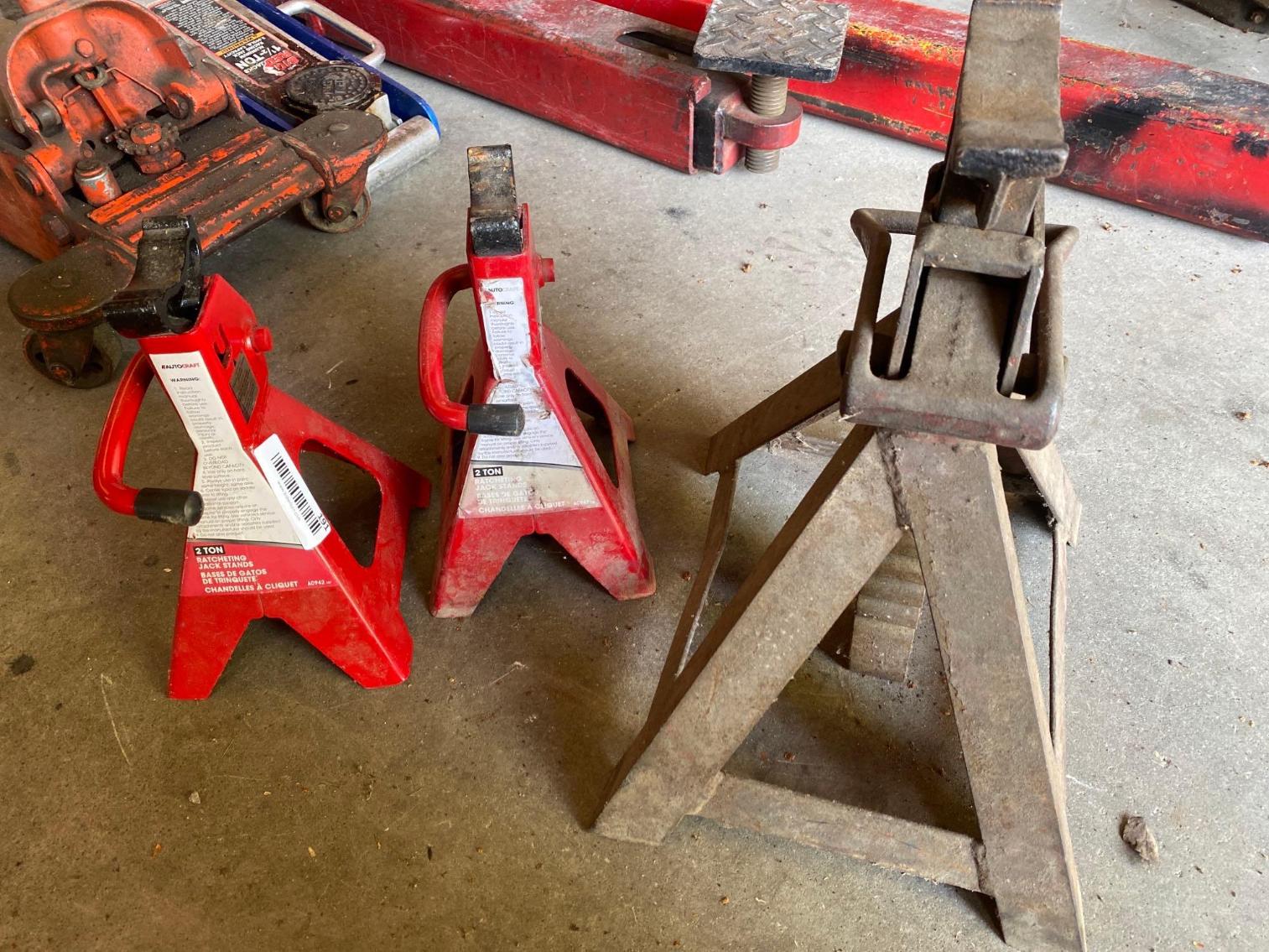 Image for Pair 2 Ton Jack Stands, 1 Single Jack Stand 