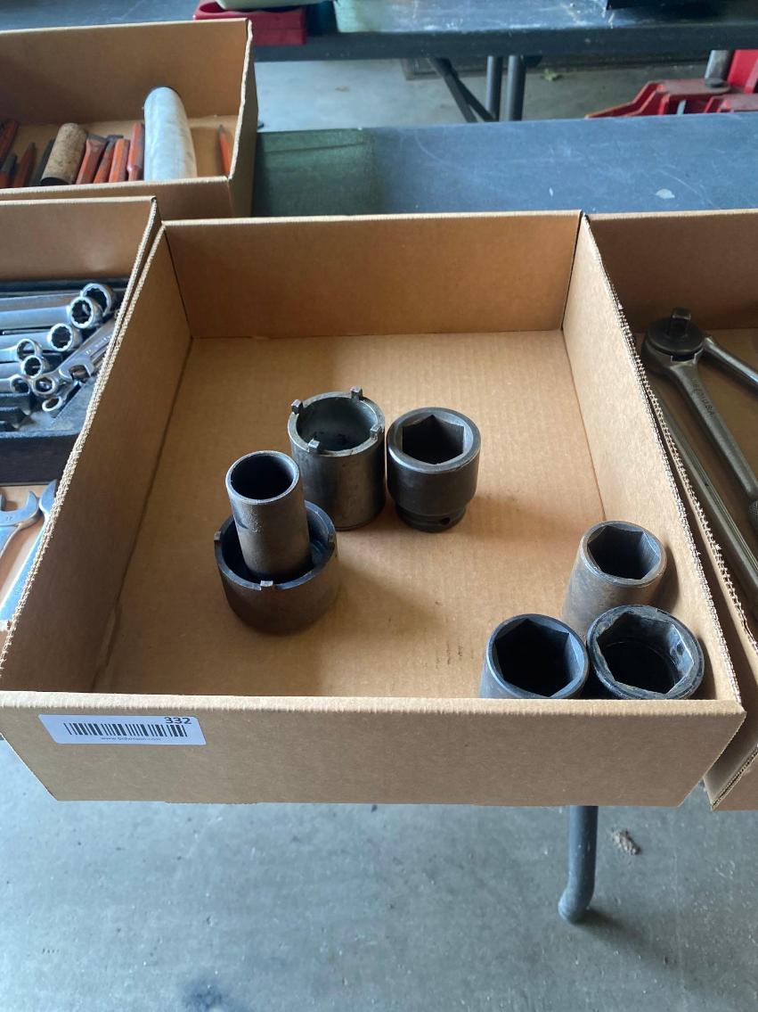 Image for 1 Box of Large Sockets (Speciality 4 WD Sockets Etc.)