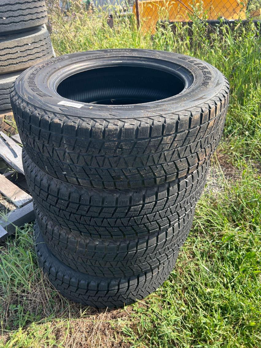 Image for Set of 4 Bridgestone Tires, Size 23565R17