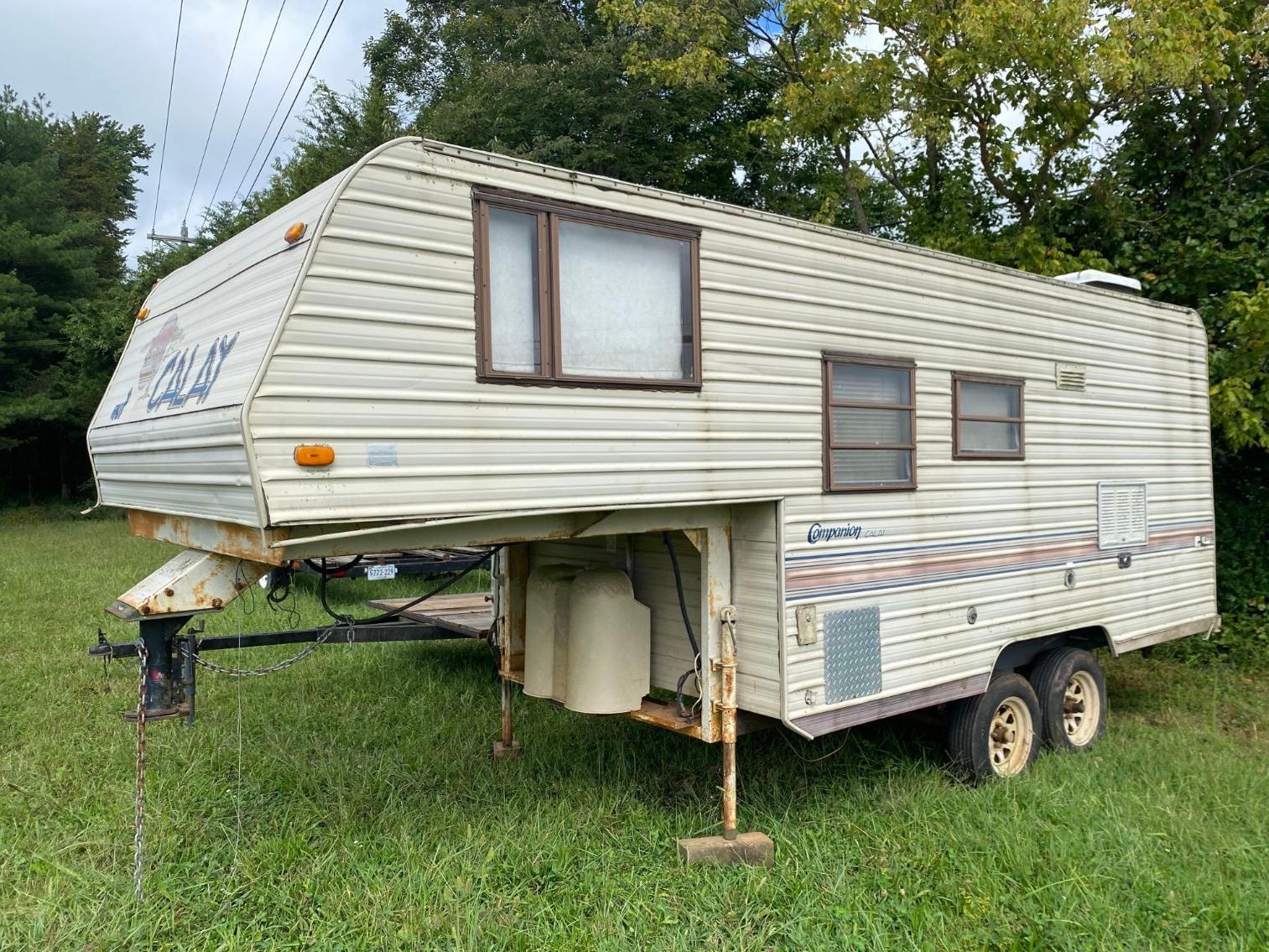 Image for Calay Gooseneck Travel Trailer, Needs To Be Redone - NO TITLE