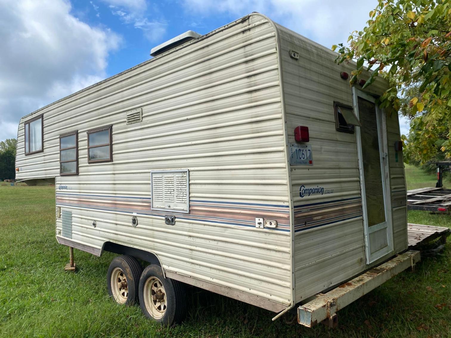 Image for Calay Gooseneck Travel Trailer, Needs To Be Redone - NO TITLE