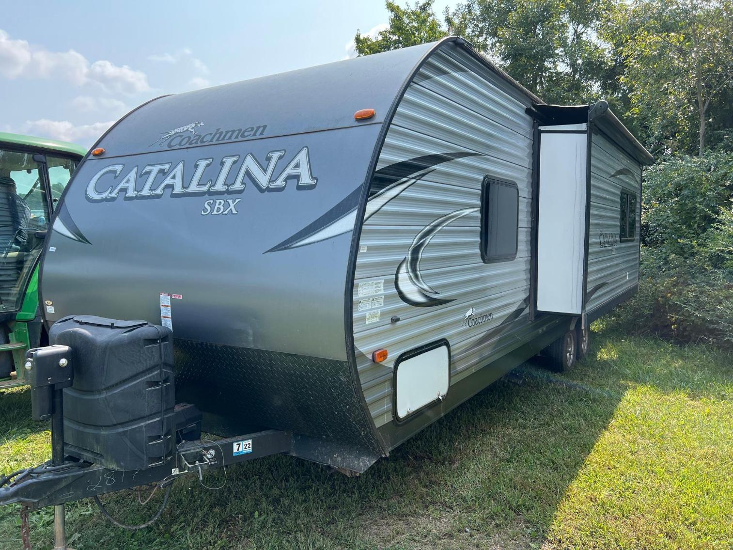Image for 2018 Coachmen Catalina SBX, 261IKS, 1 Slide Out, TITLE WILL BE DELAYED UP TO 45 DAYS