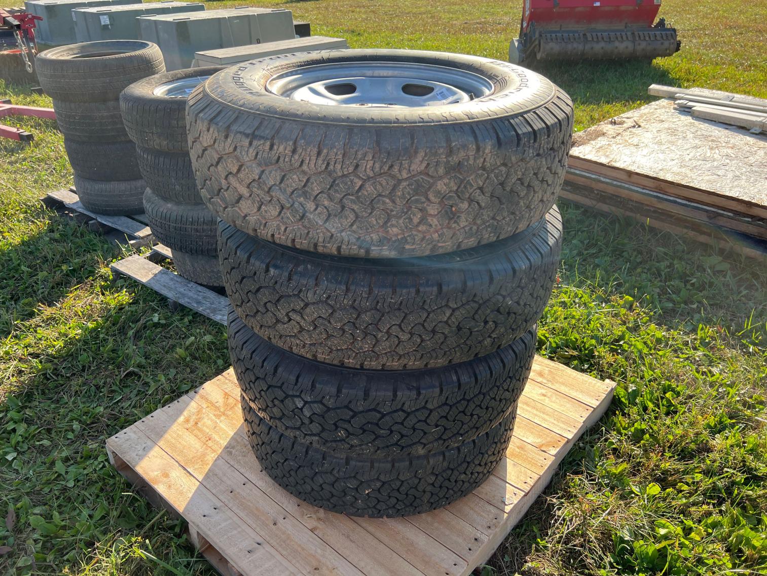 Image for Set of 4 Tires and Wheels, BF Goodrich Rugged Trail Tires size 2457517, per seller off of F250