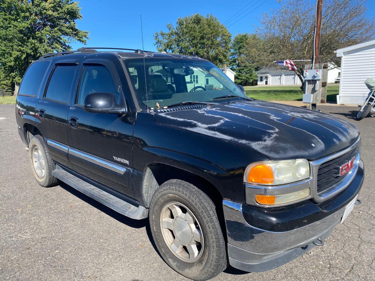 Image for 2005 GMC Yukon, Per Seller Runs and Drives Good, Needs 4X4 Switch, True Mileage Unkown
