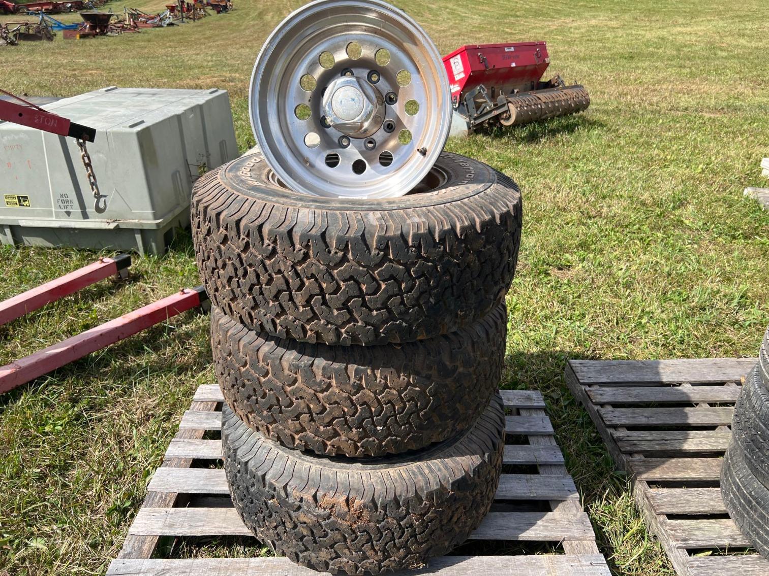 Image for Set of 4 American 16.5x10 Wheels with 3 mounted All Terrain tires BFG 33x12.5R16.5