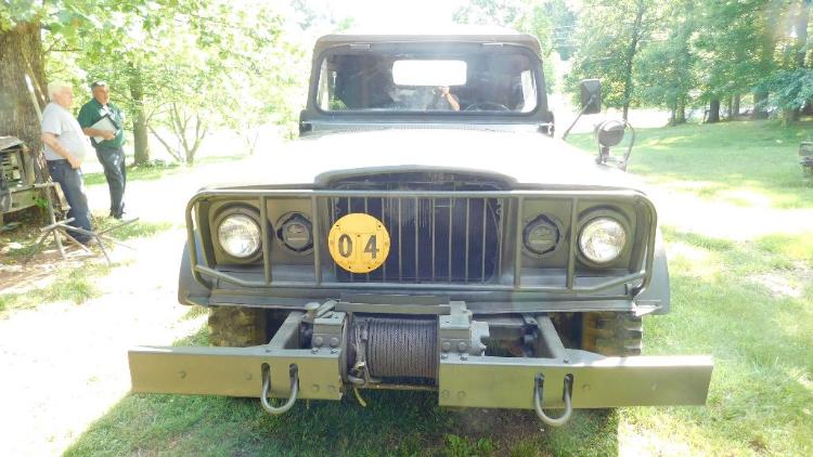 1967 Army truck 4x4 (odometer reads 21305, Kaiser Jeep, 1 1/4 ton 3x4 M-715 w/wn, 4 sp. high low range, model #3521, serial #16454)