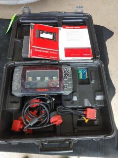 snap-on-solus-ultra-eesc318-full-function-scanning-tool