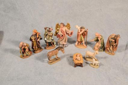 anri-nativity-figurines-w-o-stable