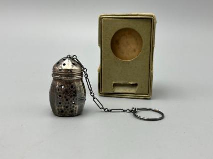 antique-sterling-silver-tea-infuser