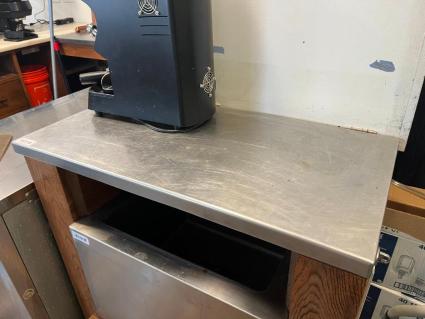 stainless-steel-countertop