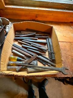 30-punches-metal-chisels-wood-chisels