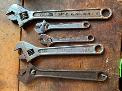 5-adjustable-wrenches