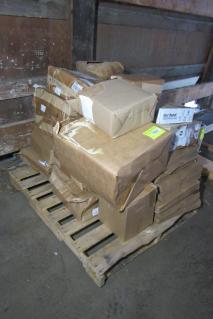 pallet-lot-of-paper-bags-storage-bags