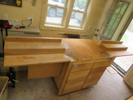 shop-built-mobile-miter-saw-cabinet