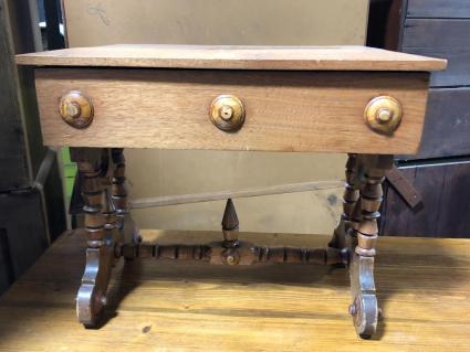 hardwood-low-side-table-with-opening-top