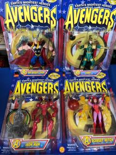 4-avengers-collector-edition-figures