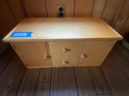 2-door-2-drawer-cupboard