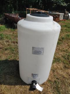65-gallon-poly-storage-tank