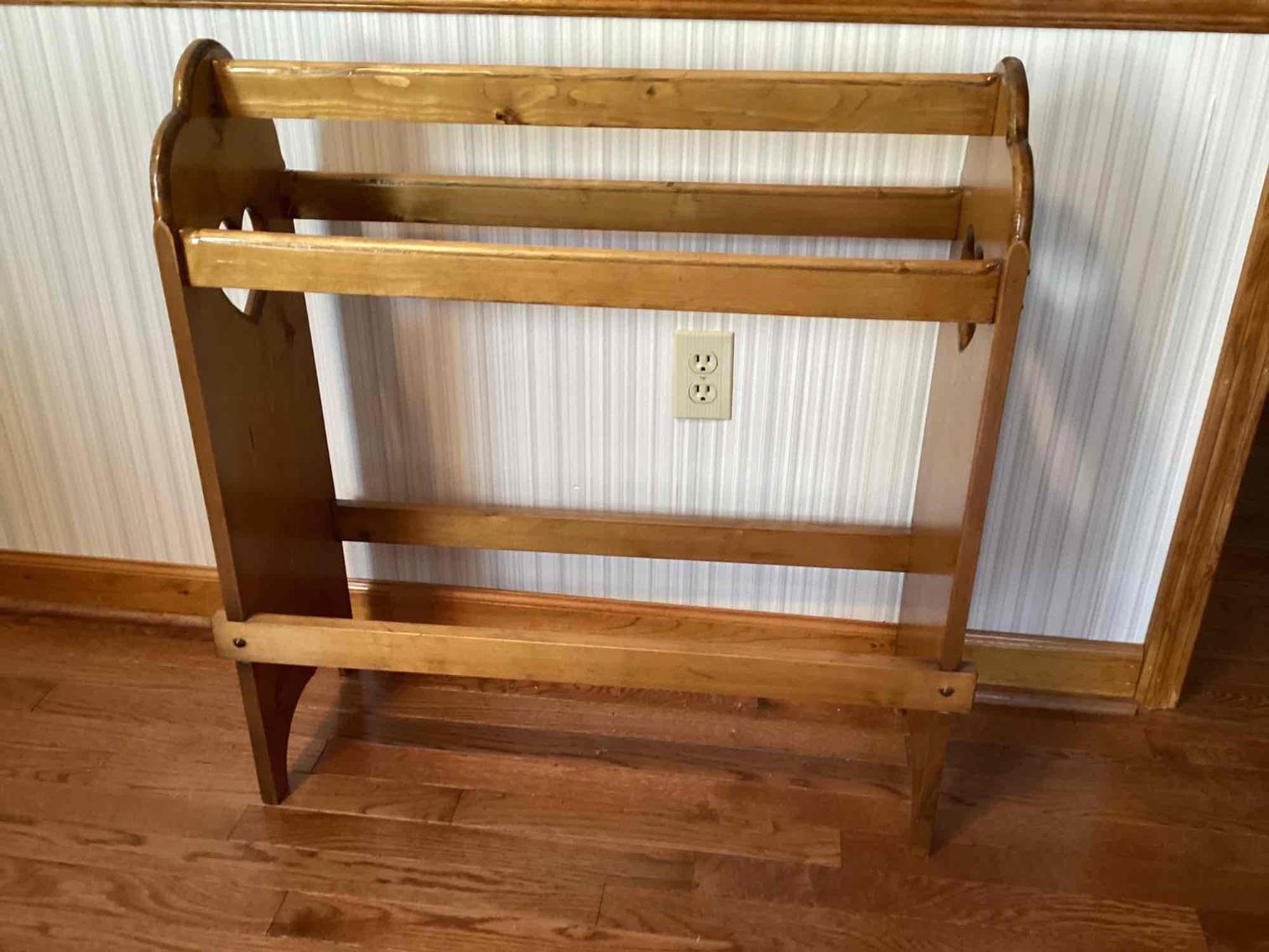 Image for Pine Quilt Rack