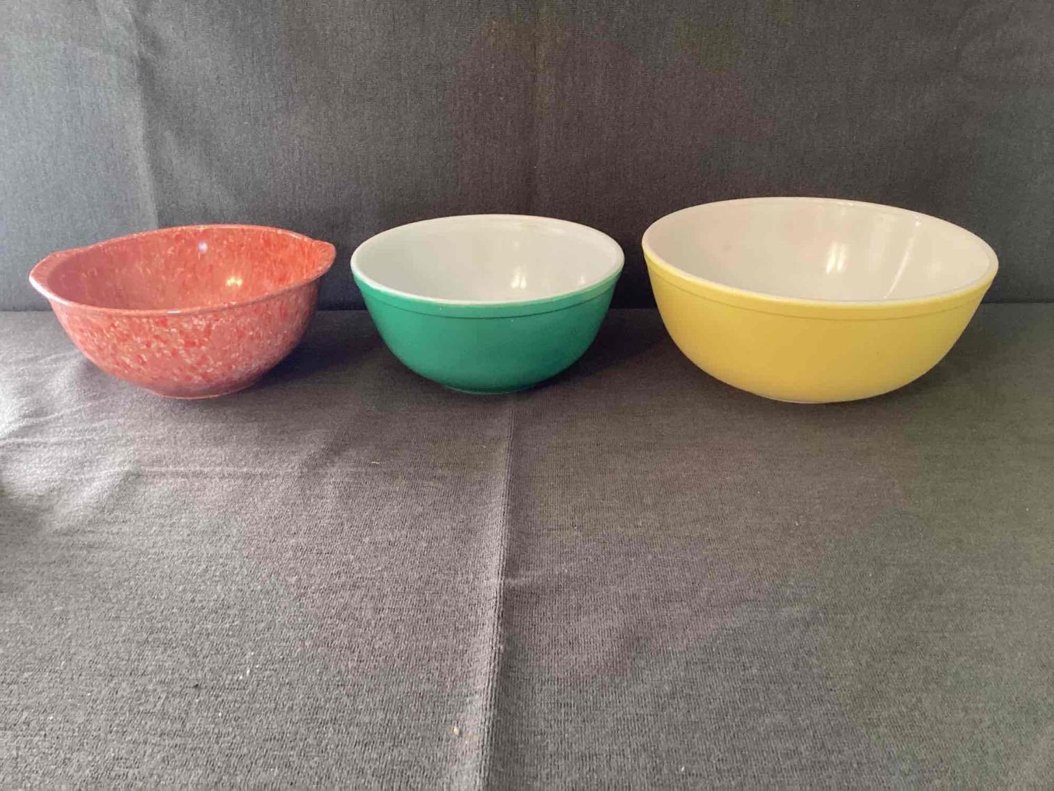 Image for Pyrex Bowls