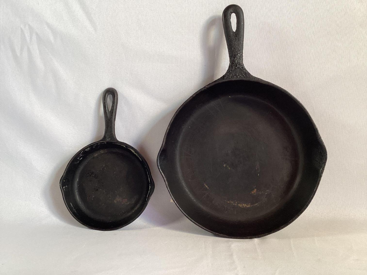 Image for Martin Stove and Range Co. Cast Iron Skillets and a Dutch Oven Lid 