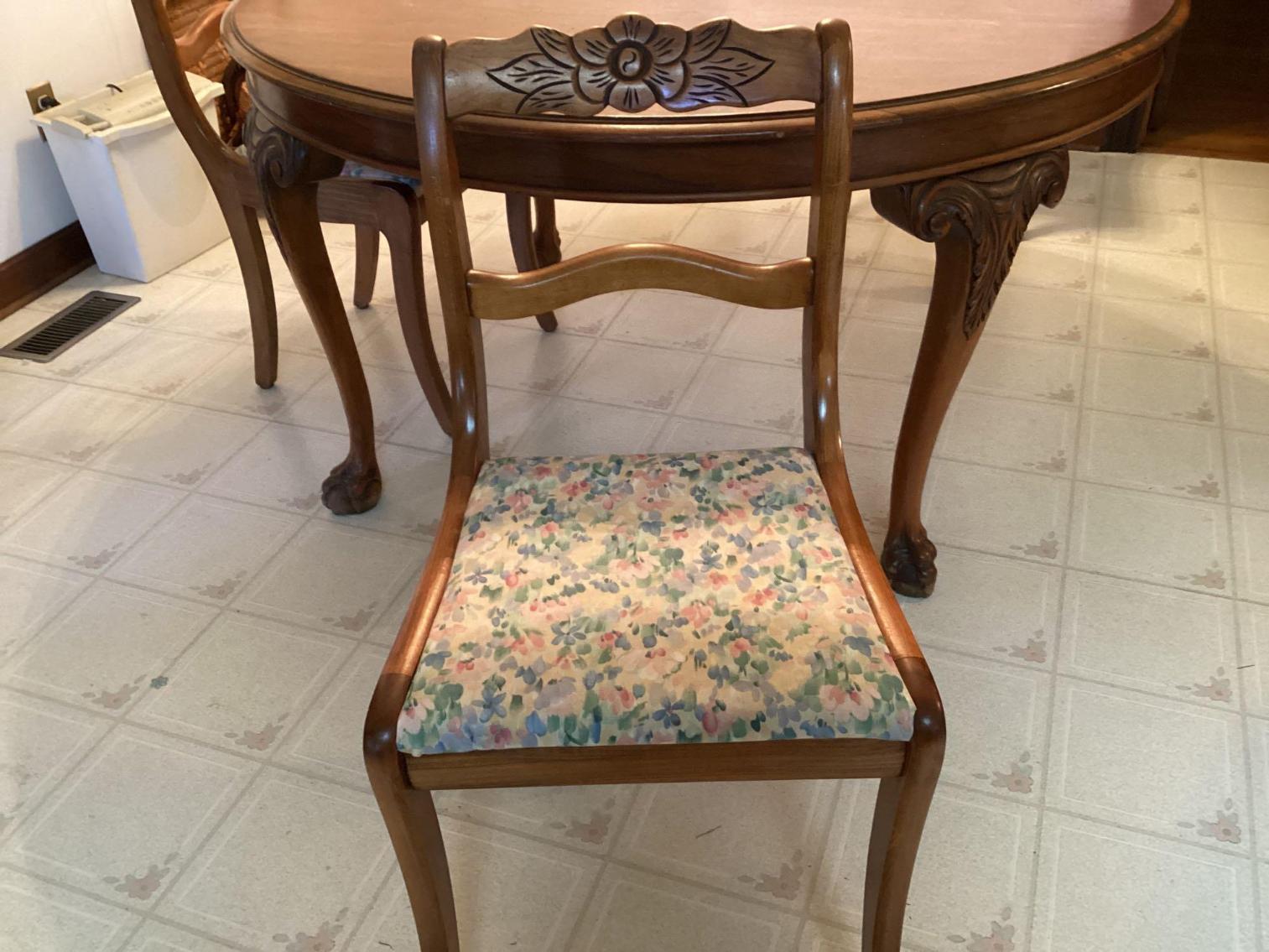 Image for Antique Mahogany Table with 4 Chairs
