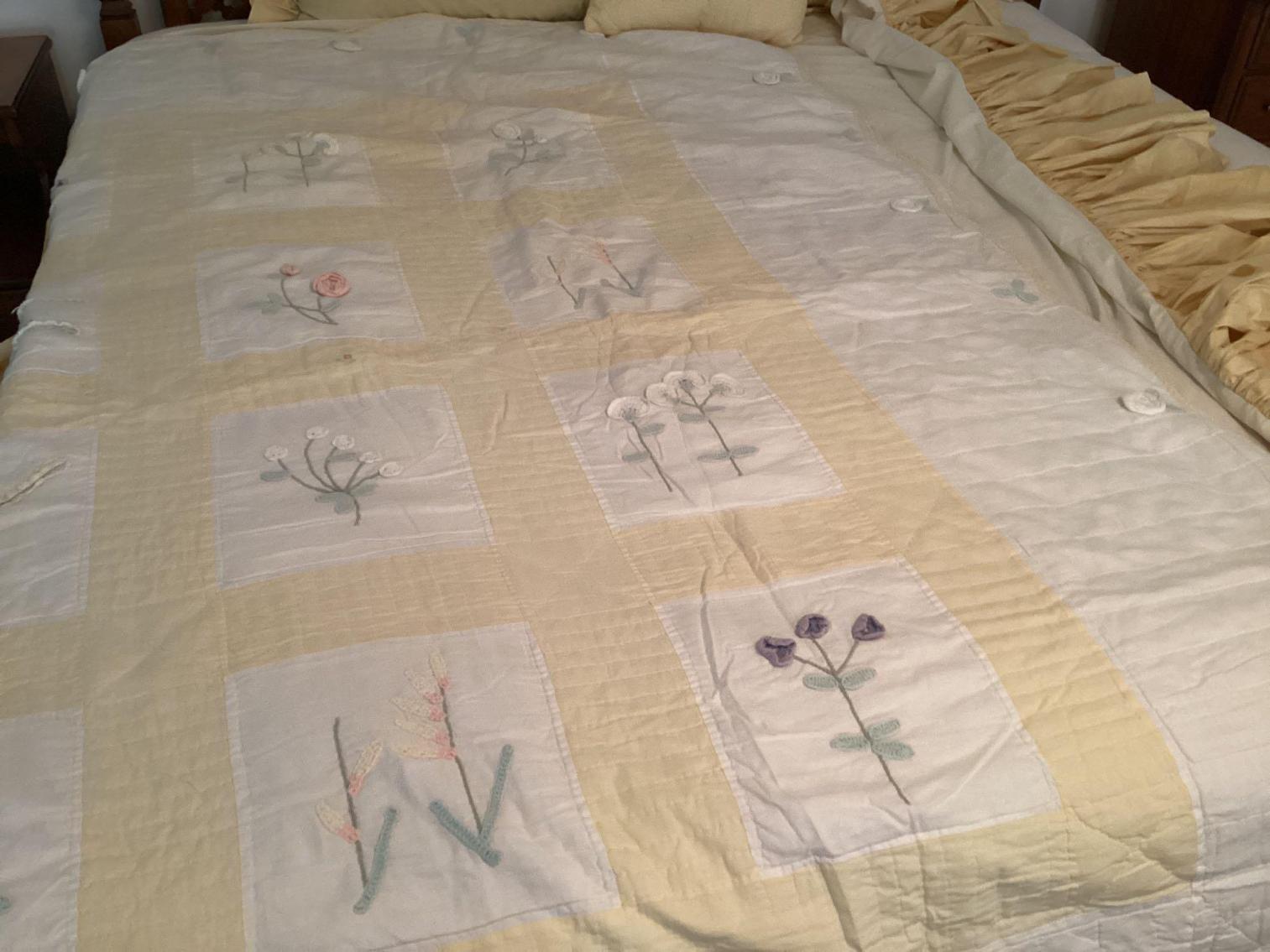 Image for King Quilt, Bedskirt, and Shams