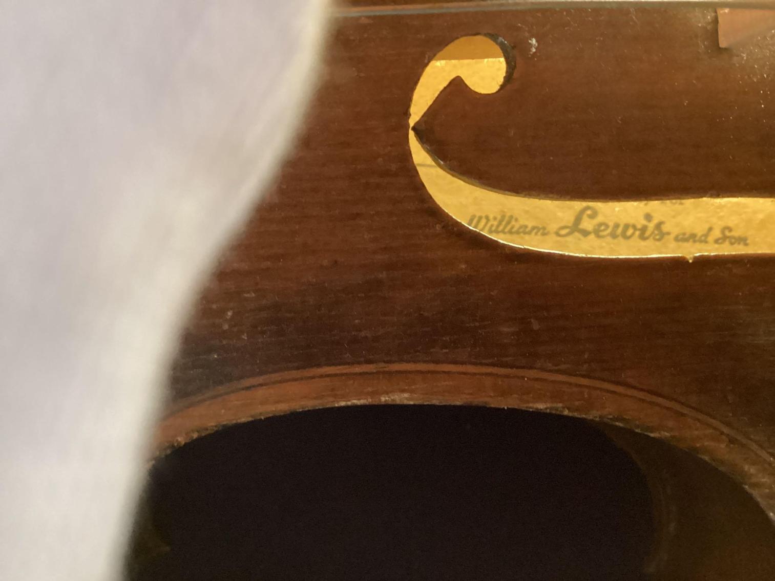 Image for William Lewis and Sons Violin in Case