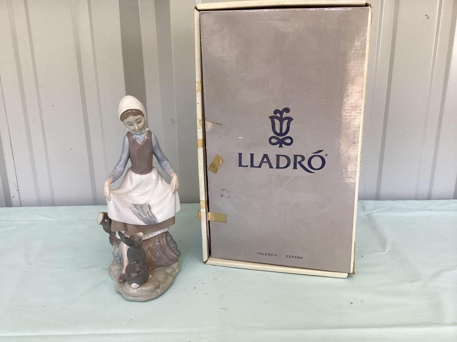Image for Lladro Figurine