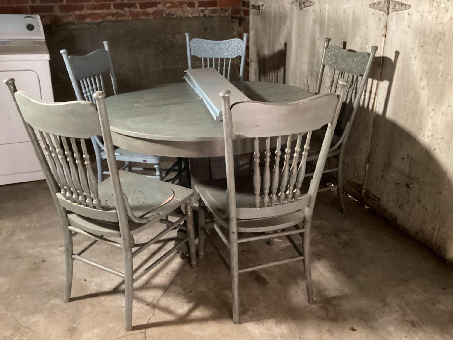 Image for Pedestal Table and 4 Chairs