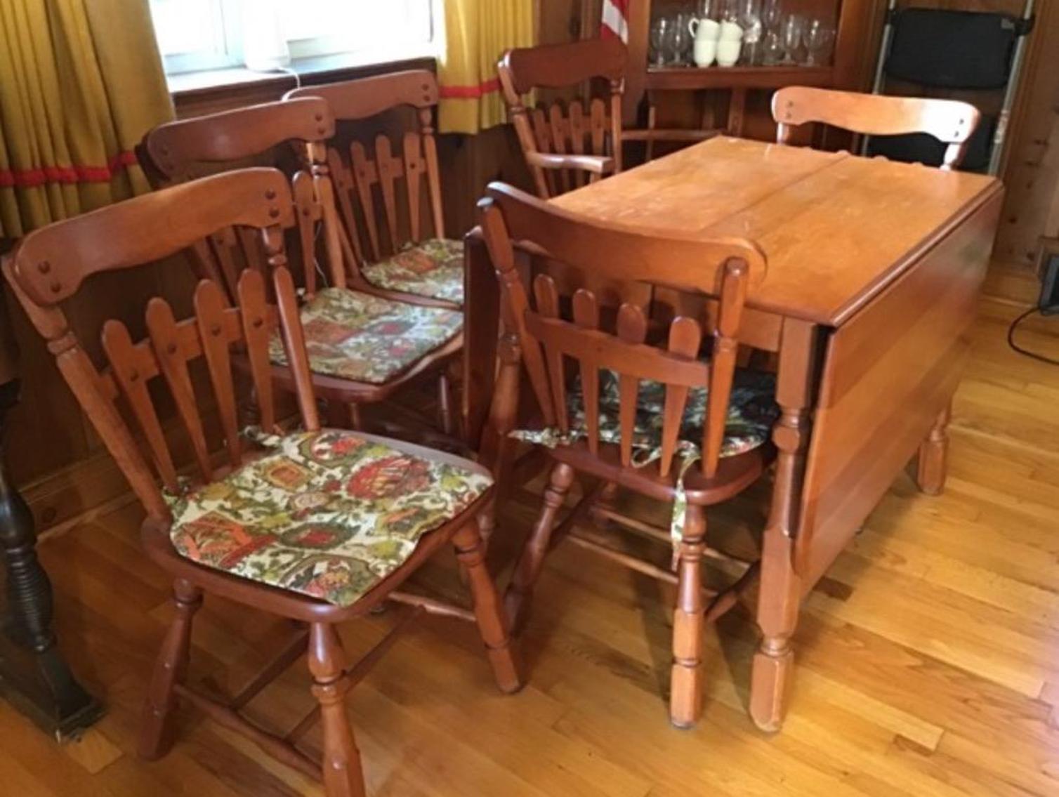 Image for Early American Maple Dining Table And Six Chairs