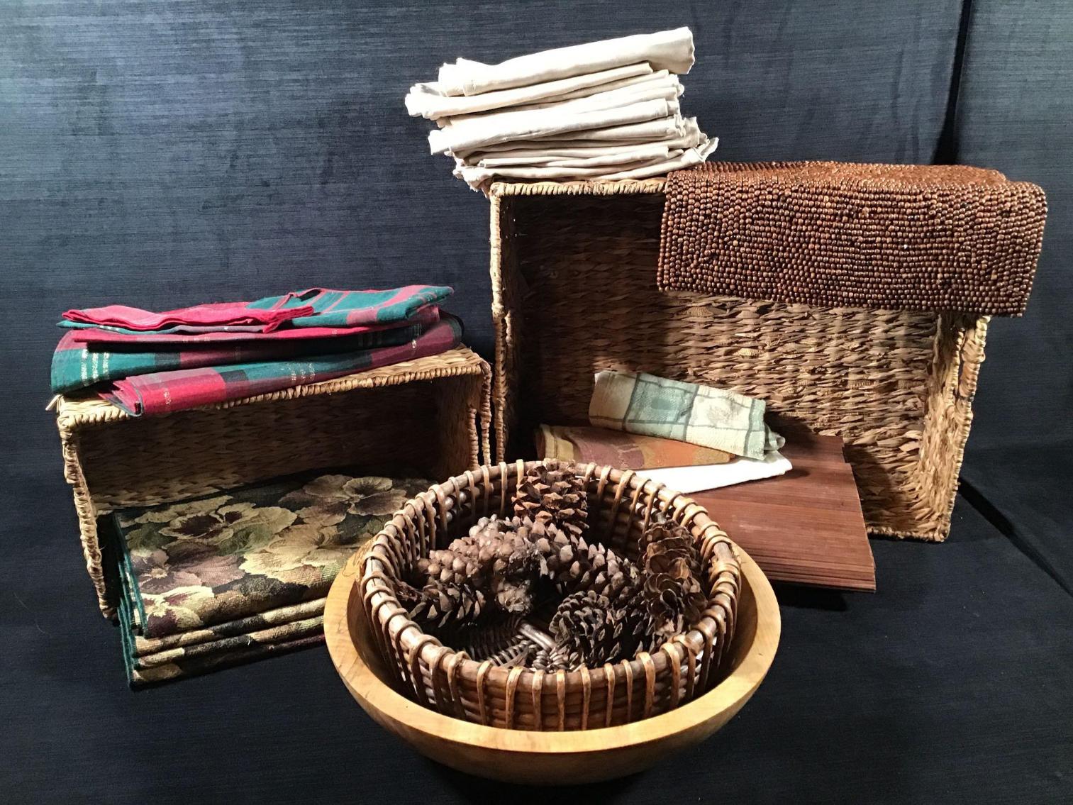 Image for Placemats, Napkins and Two Baskets