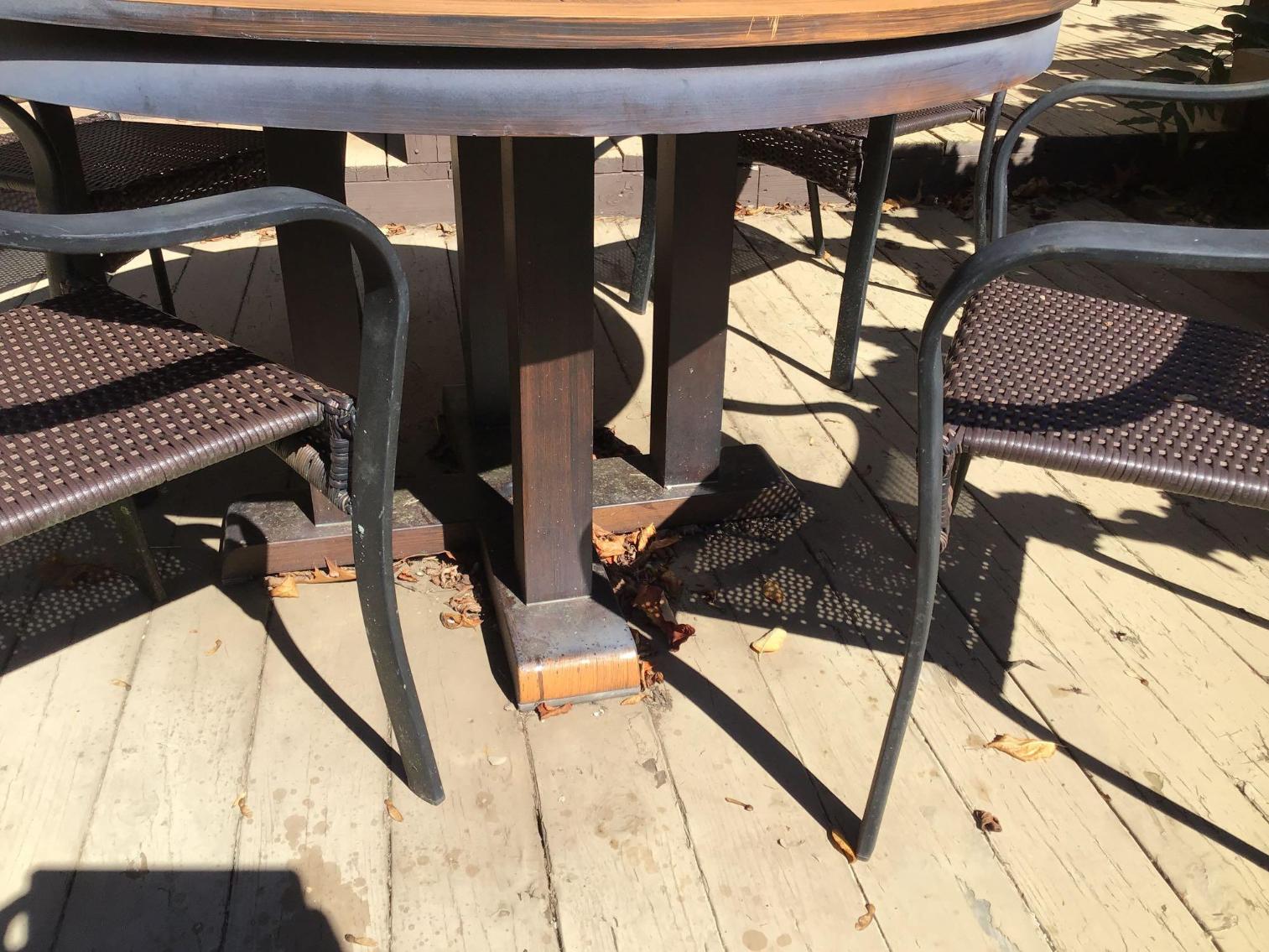 Image for Picnic Table with 4 Chairs