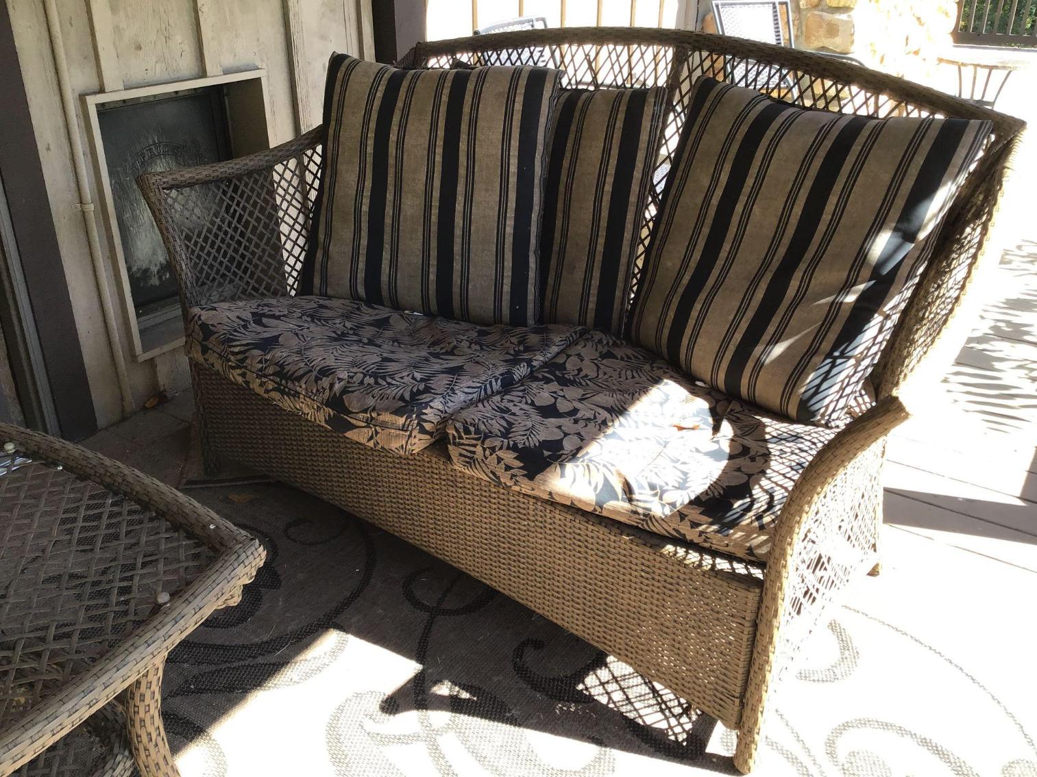 Image for Vinyl Wicker Set with Outdoor Carpet