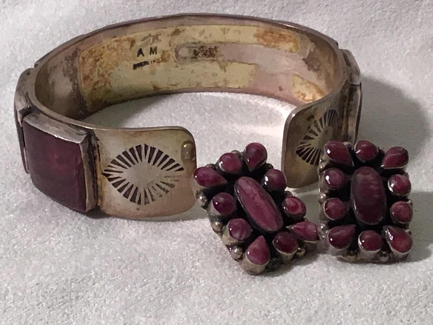 Image for Native American style Purple Lip Shell Bracelet and Earrings