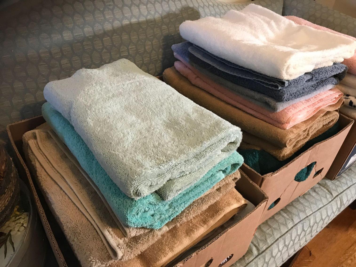 Image for Large Lot of Bath Towels